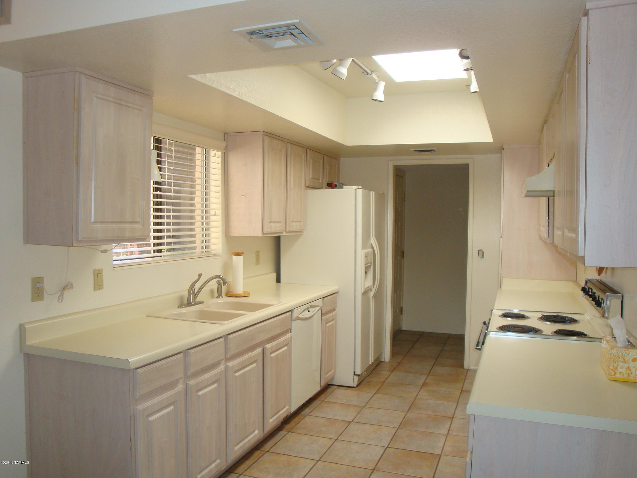 4877 N Territory Loop