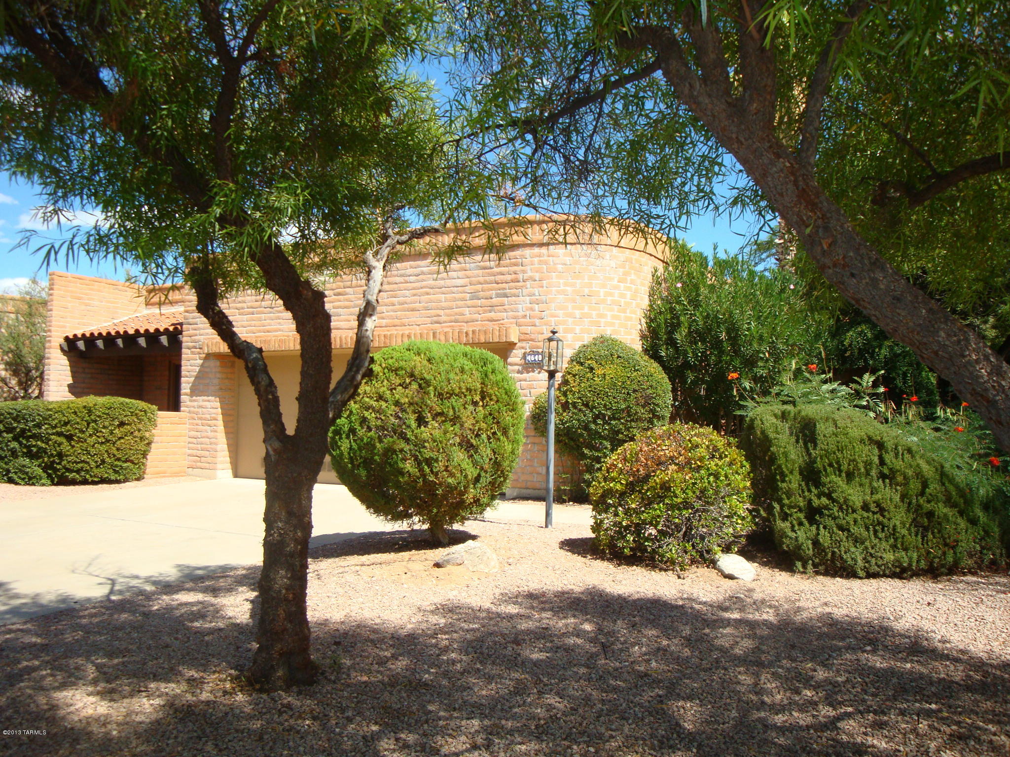 4640 N Camino Campero