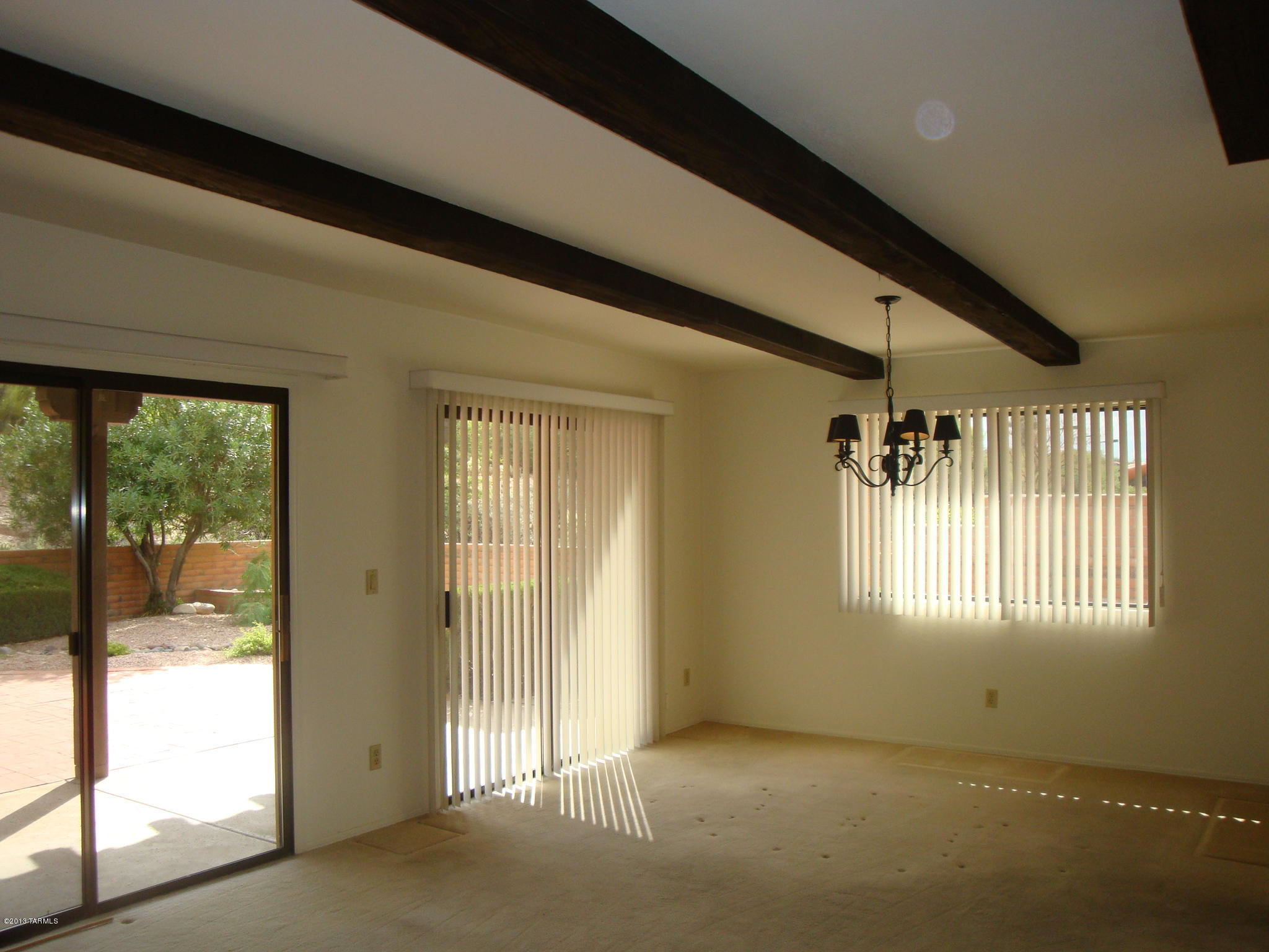 4640 N Camino Campero