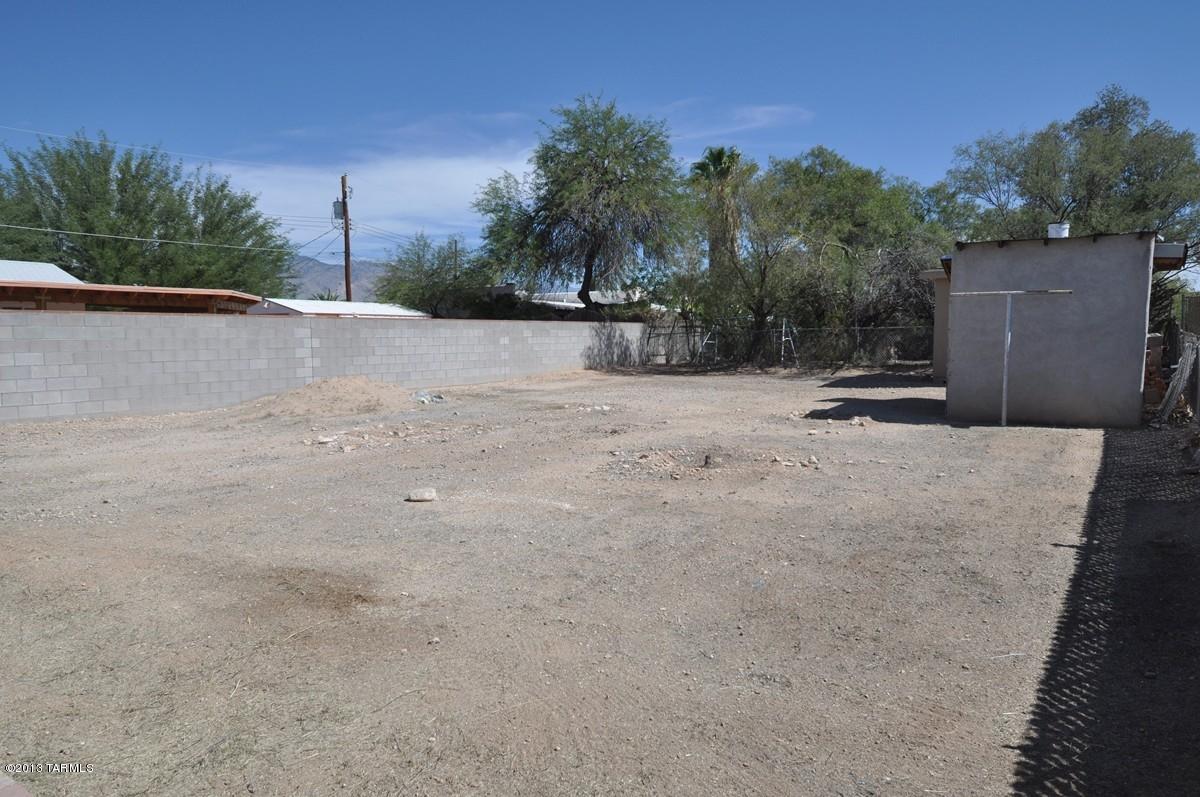 2744 N Fontana Avenue