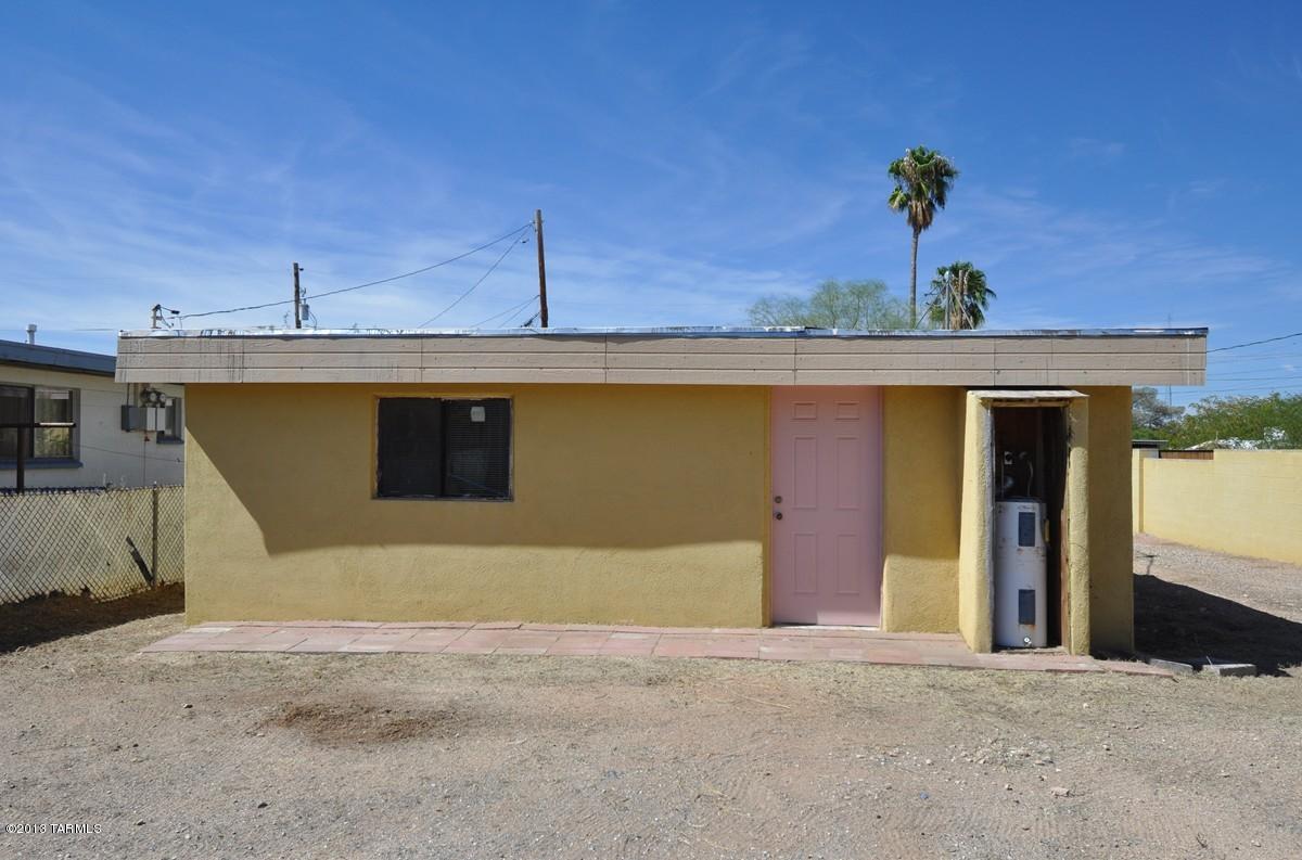 2744 N Fontana Avenue