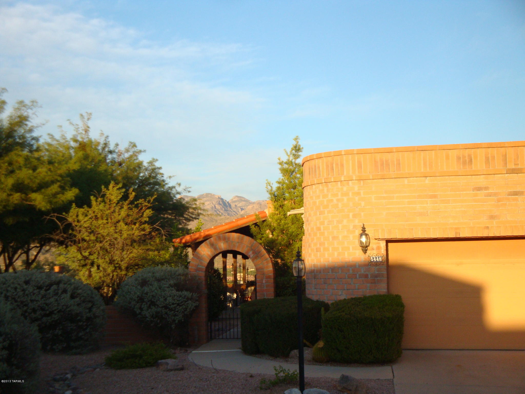 5448 N Via Sempreverde