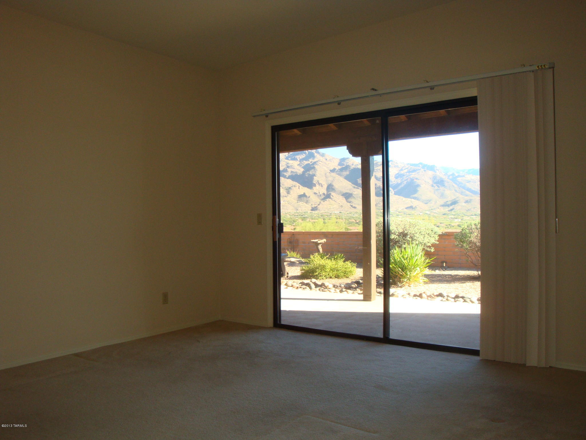 5448 N Via Sempreverde