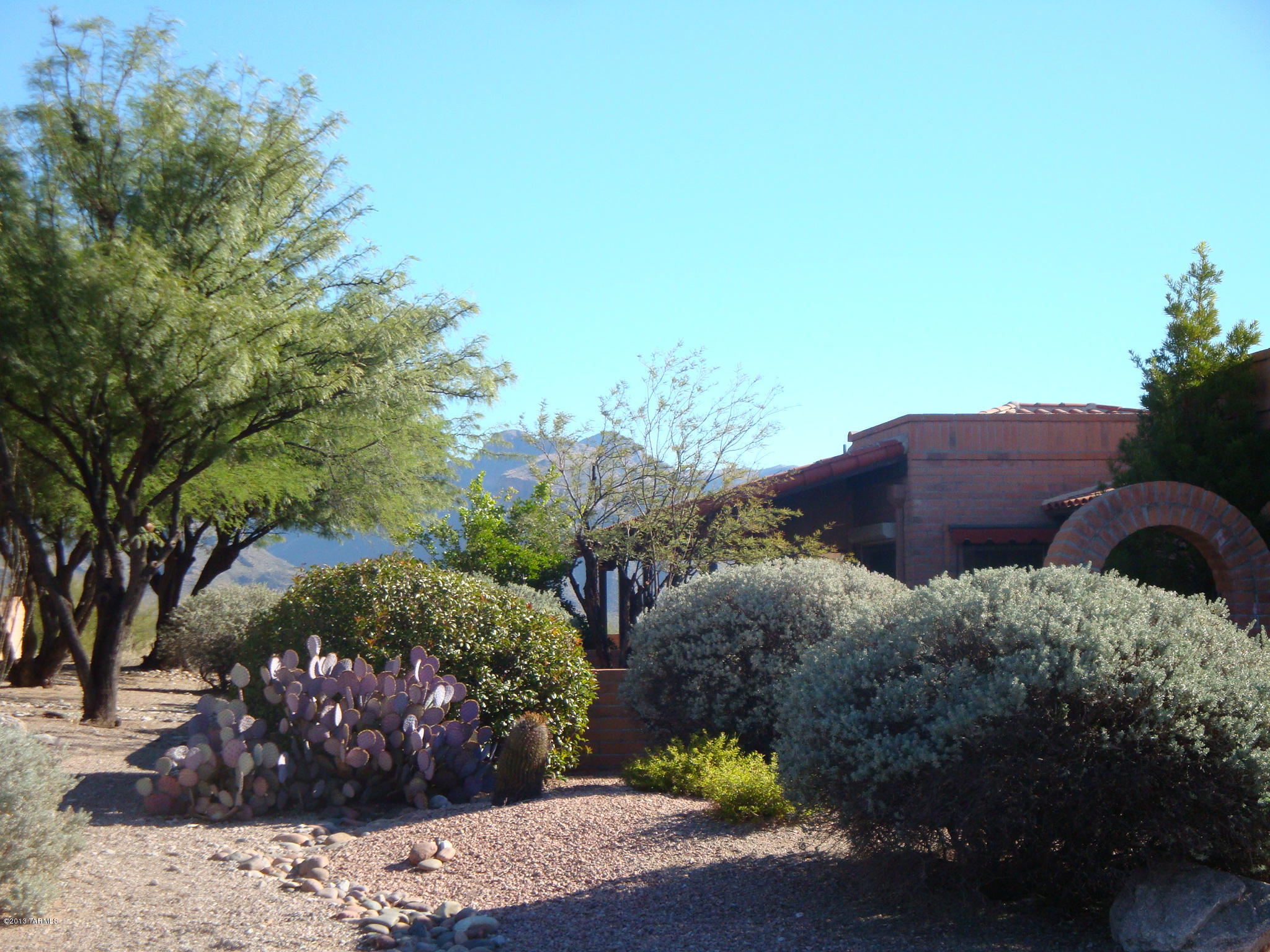 5448 N Via Sempreverde
