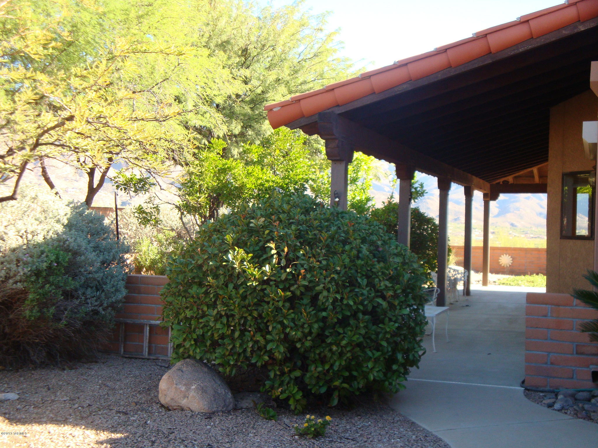5448 N Via Sempreverde