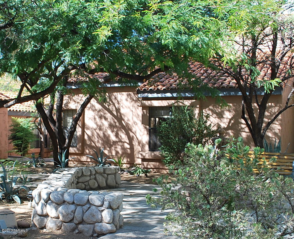 5431 N Via del Arbolito