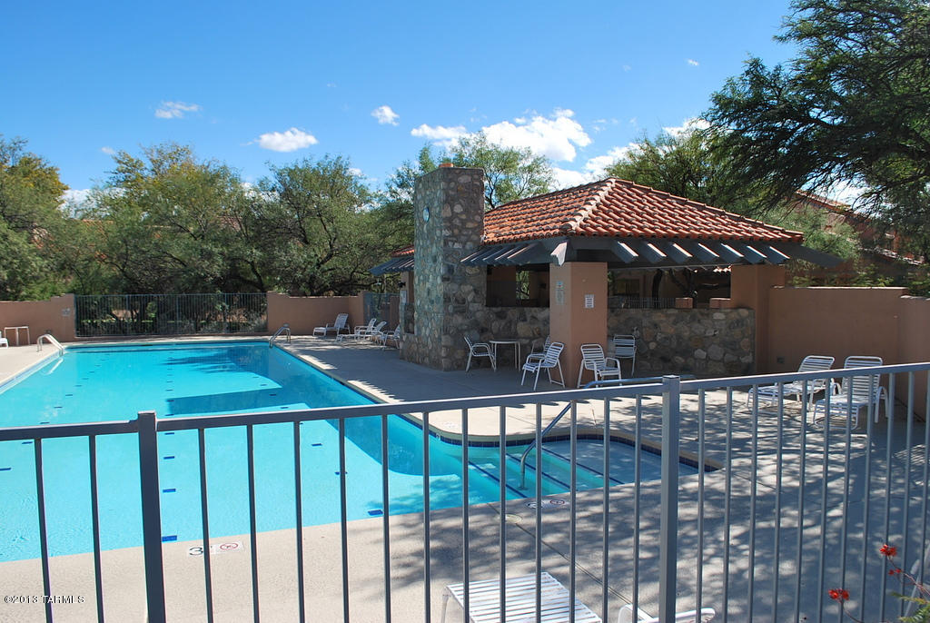 5431 N Via del Arbolito