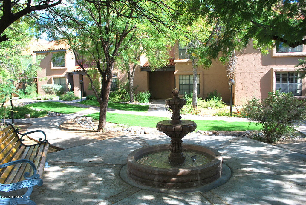 5431 N Via del Arbolito