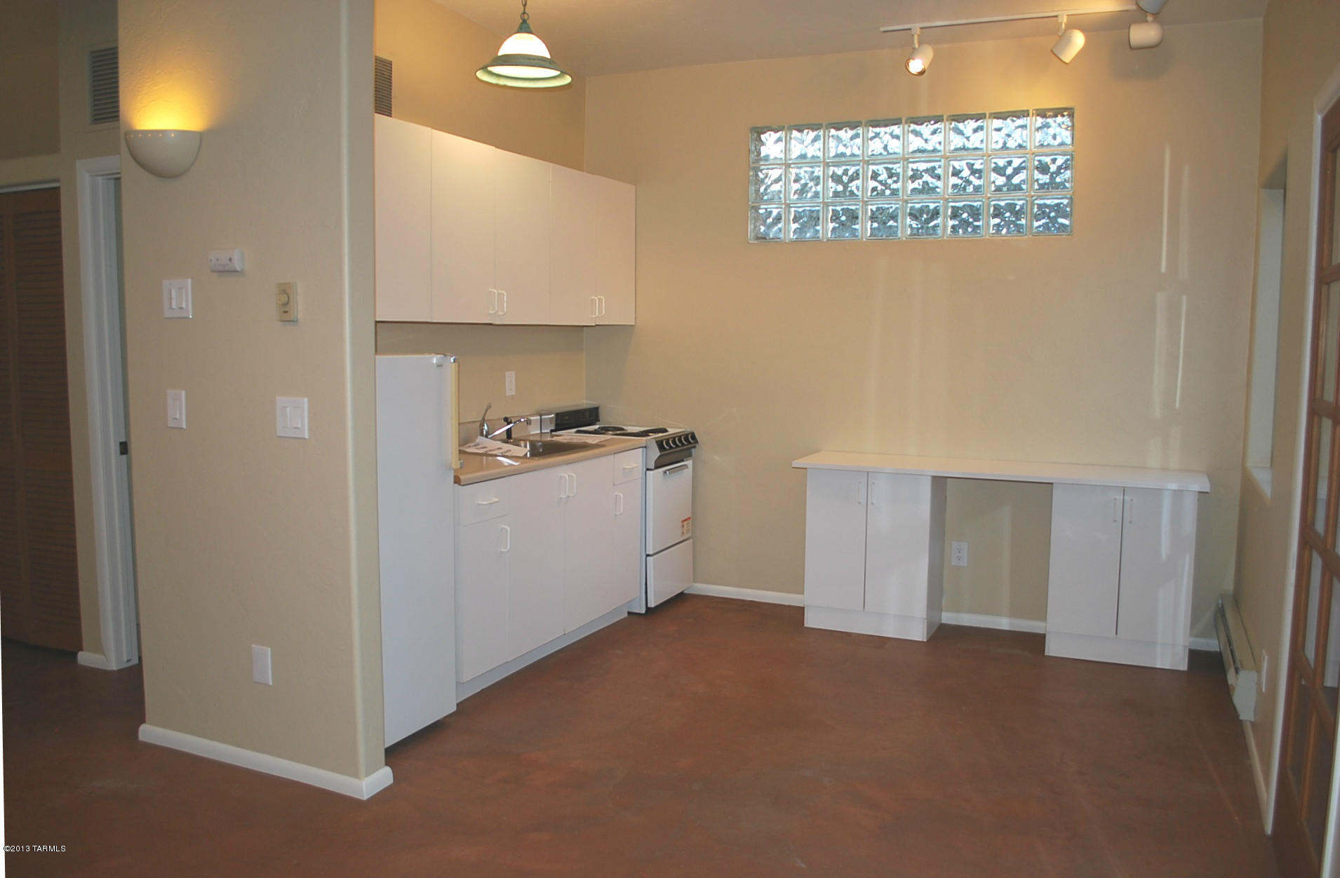 2028 E Mabel Street