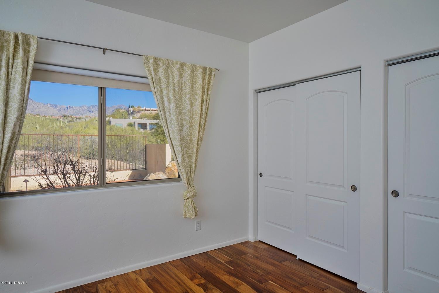 3970 N River Bluff Place