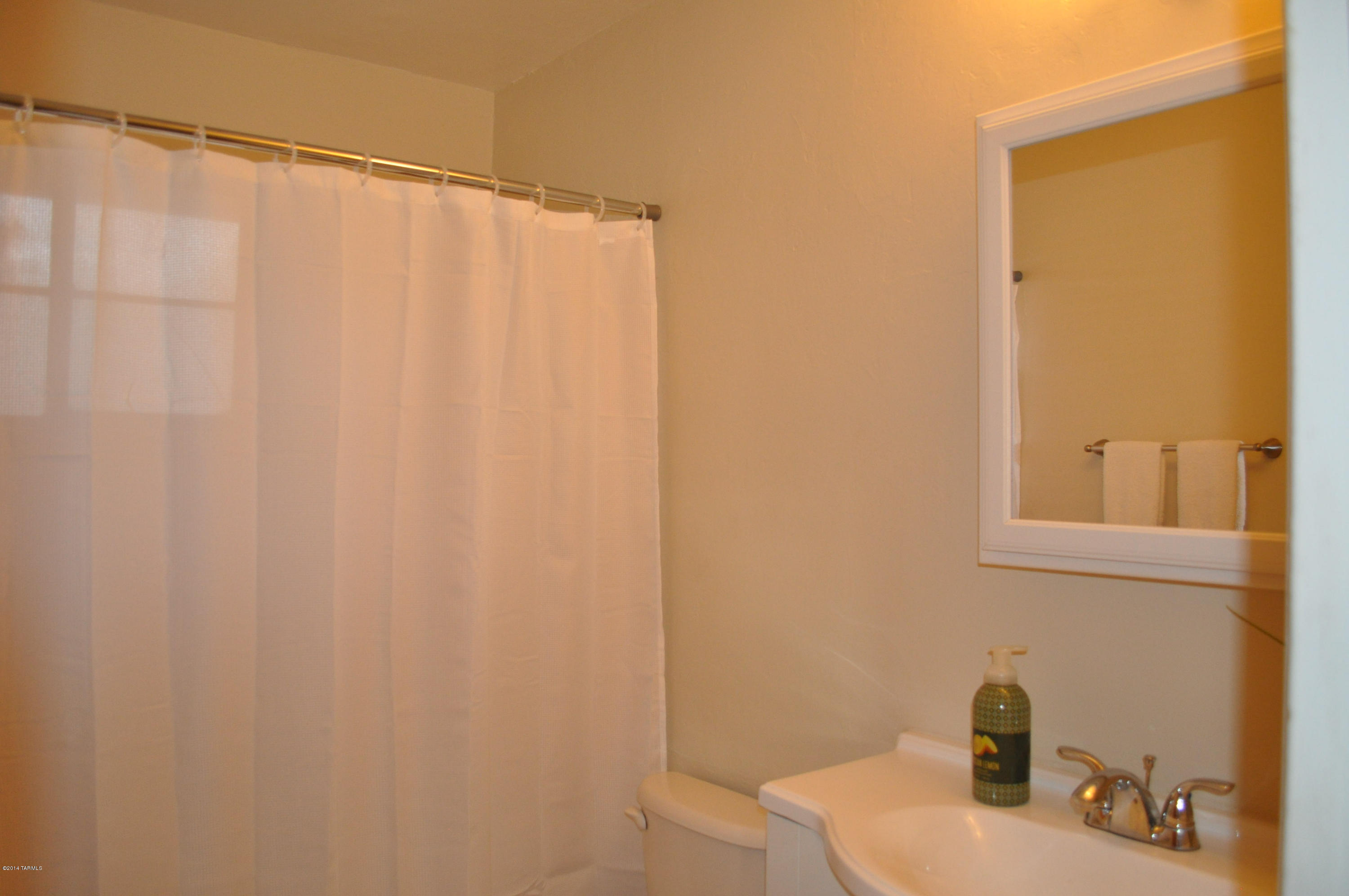 1417 N Beverly Avenue