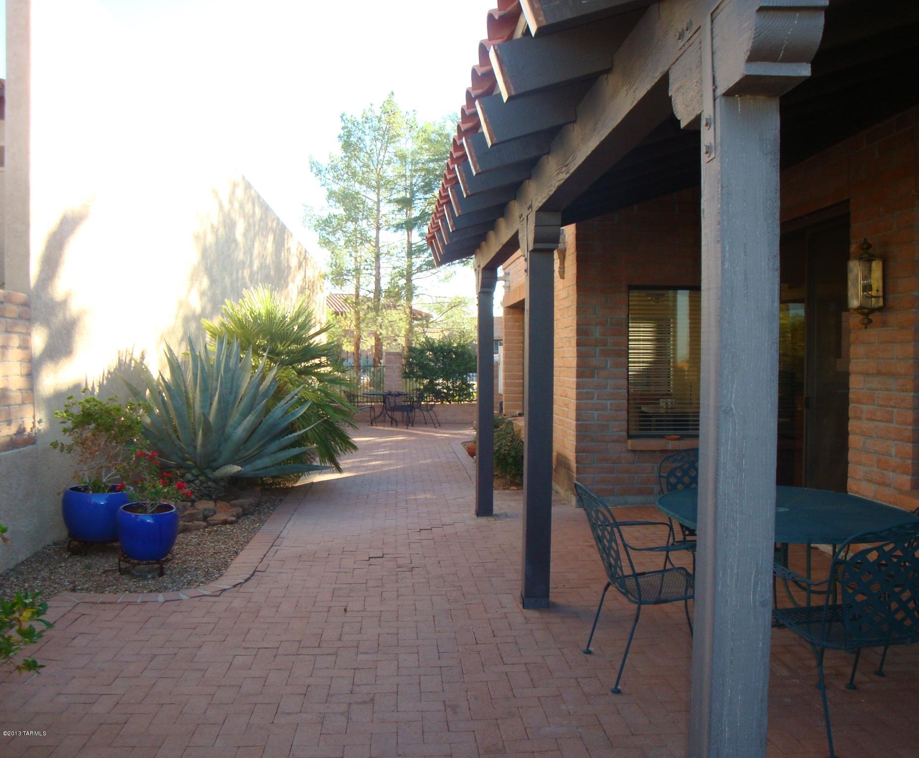 4361 N Vereda Rosada