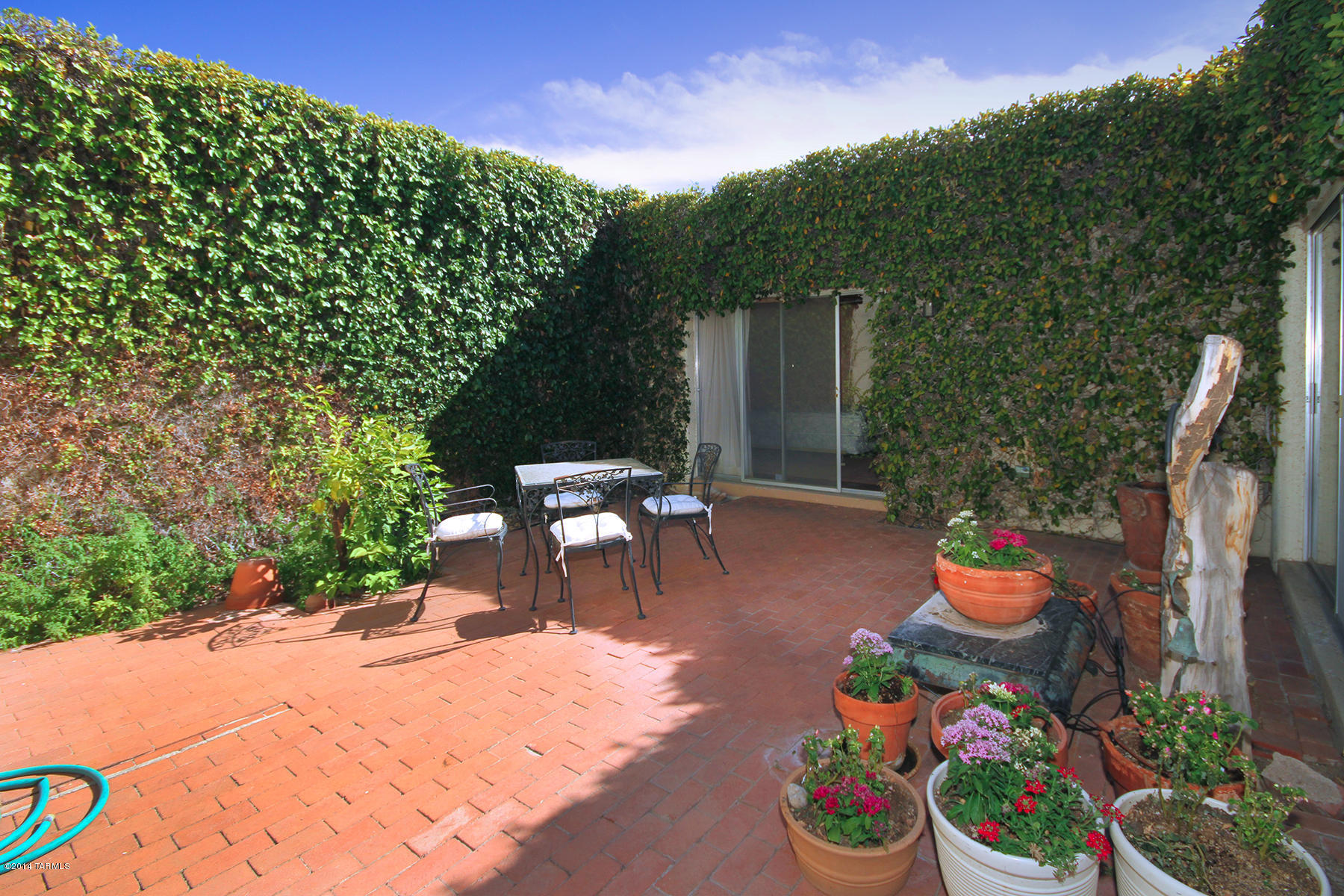 7262 E Camino Valle Verde