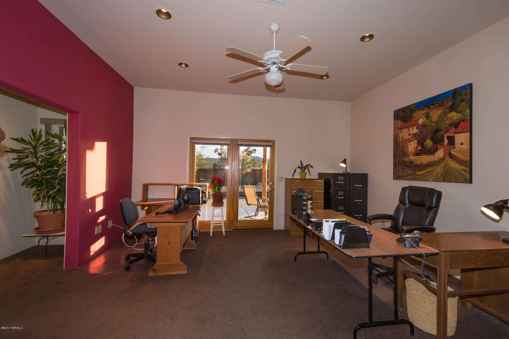 2867 N Lloyd Bush Drive