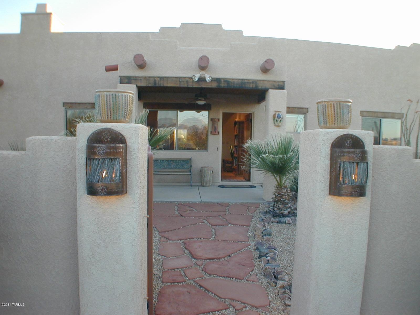 2867 N Lloyd Bush Drive