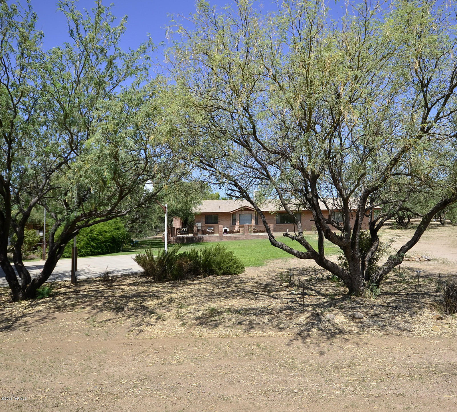 5454 E Edwin Road
