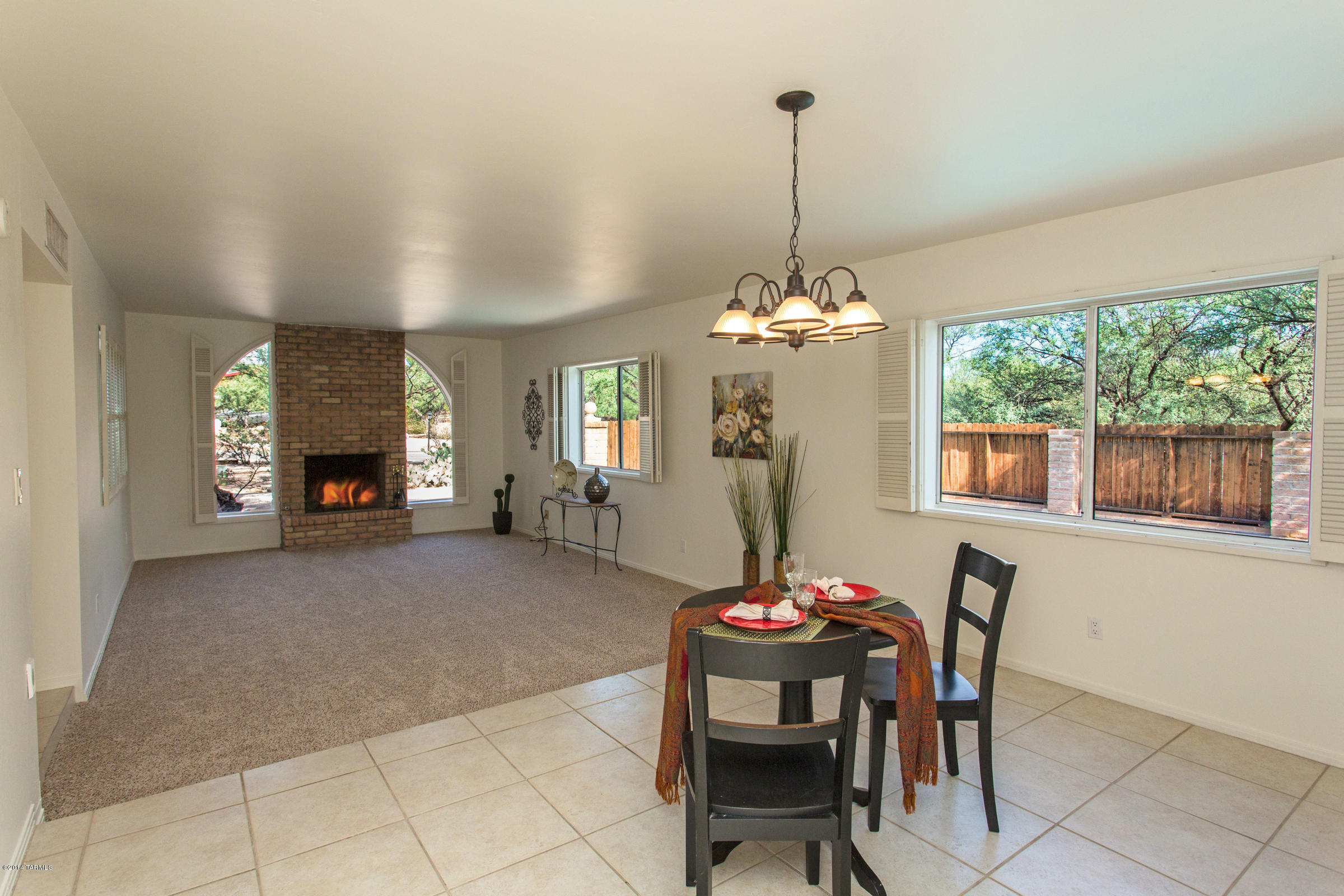 2492 N Shade Tree Lane