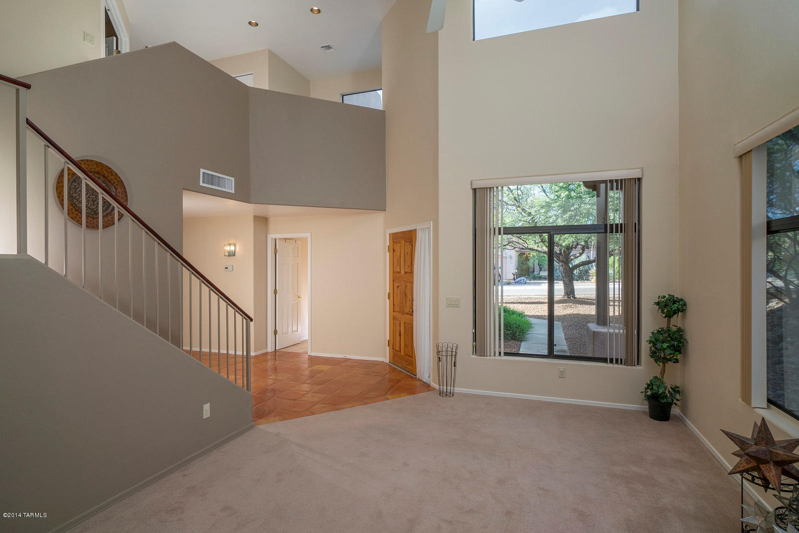 921 S Roundtail Place