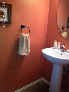 1724 W Green Thicket Way
