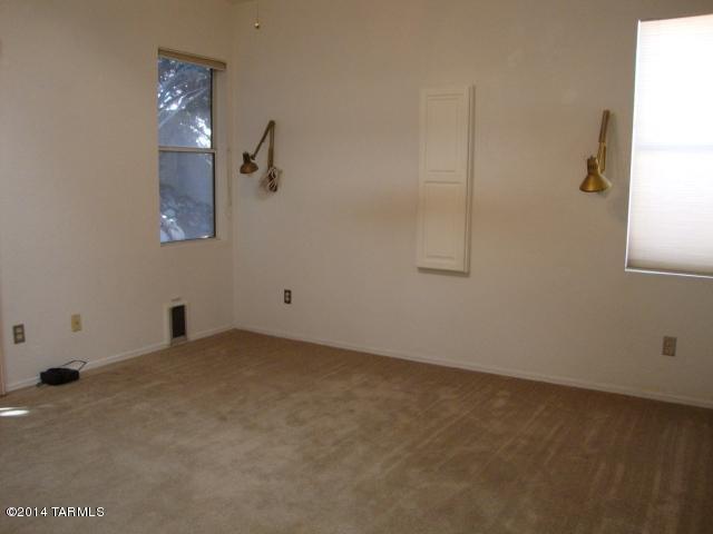 10400 E Windstorm Drive