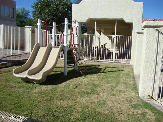 10400 E Windstorm Drive