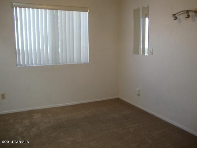 10400 E Windstorm Drive