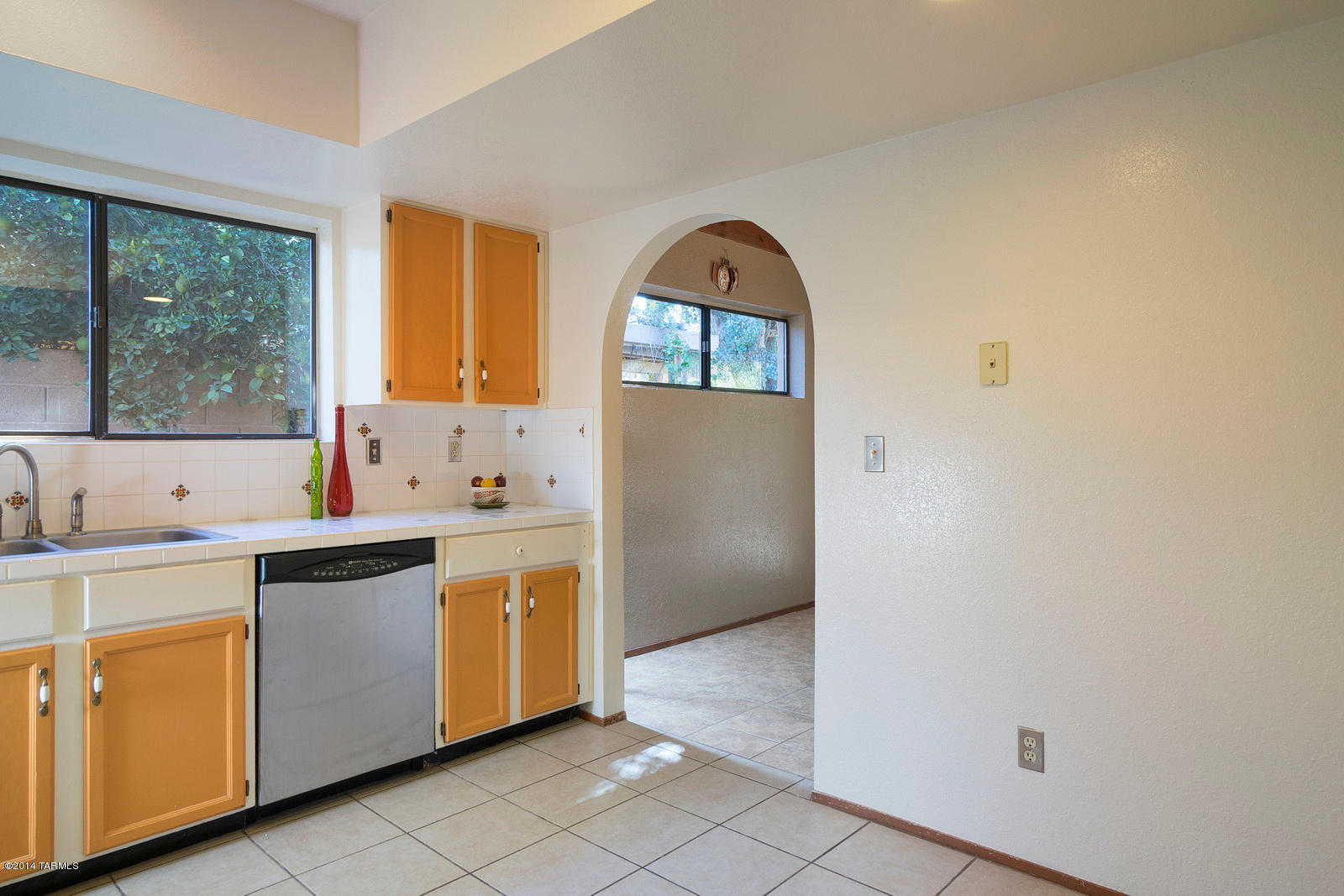 1528 E Allen Road