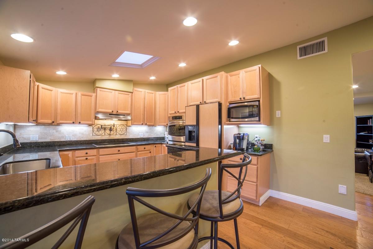 4930 N Calle Primula