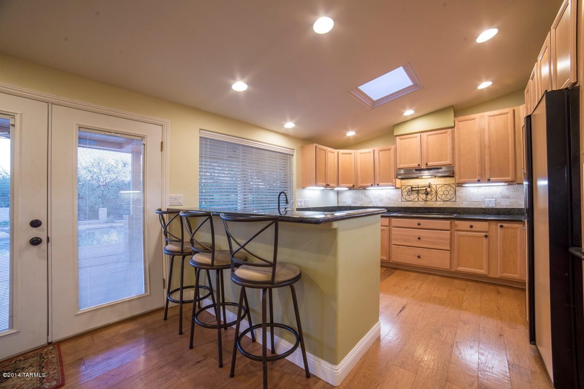 4930 N Calle Primula