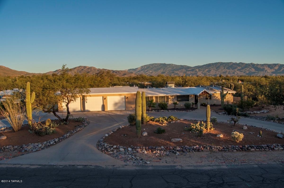 4930 N Calle Primula