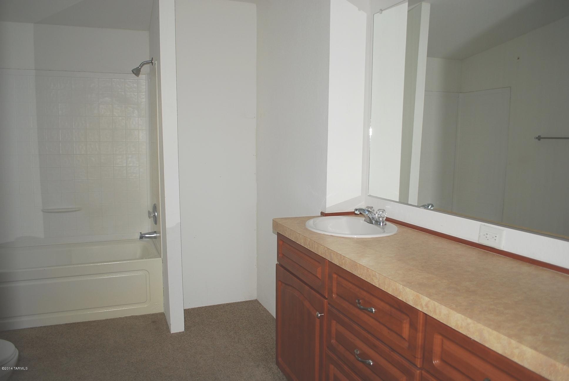 2640 S Cottonwood Lane Unit: 9