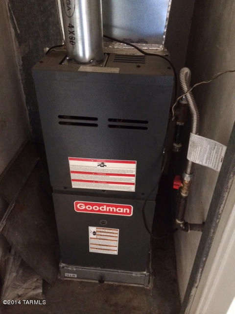 4408-4414 E Lee Street