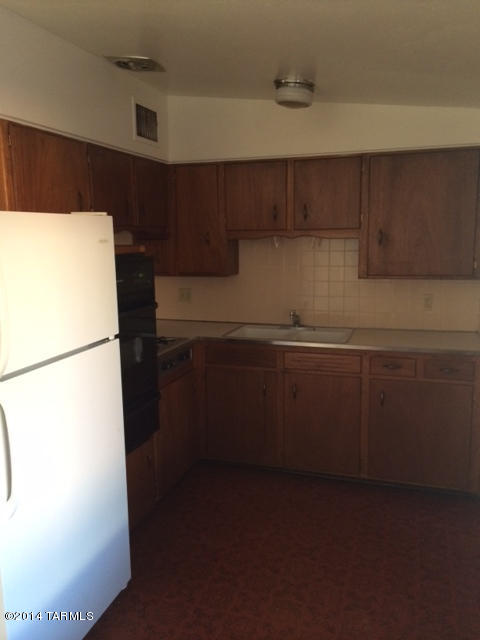 4408-4414 E Lee Street