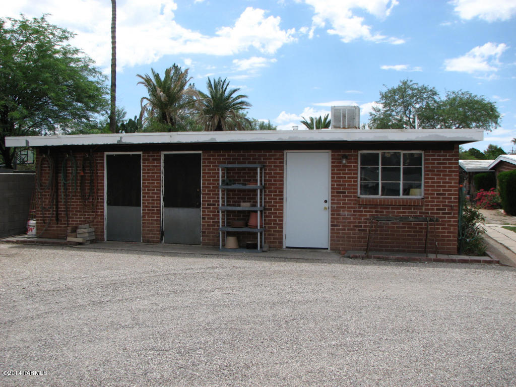 4408-4414 E Lee Street