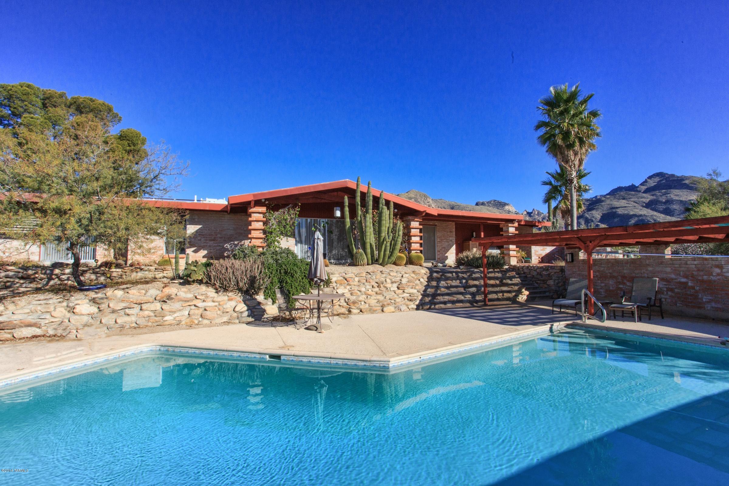 1332 E Big Rock Road
