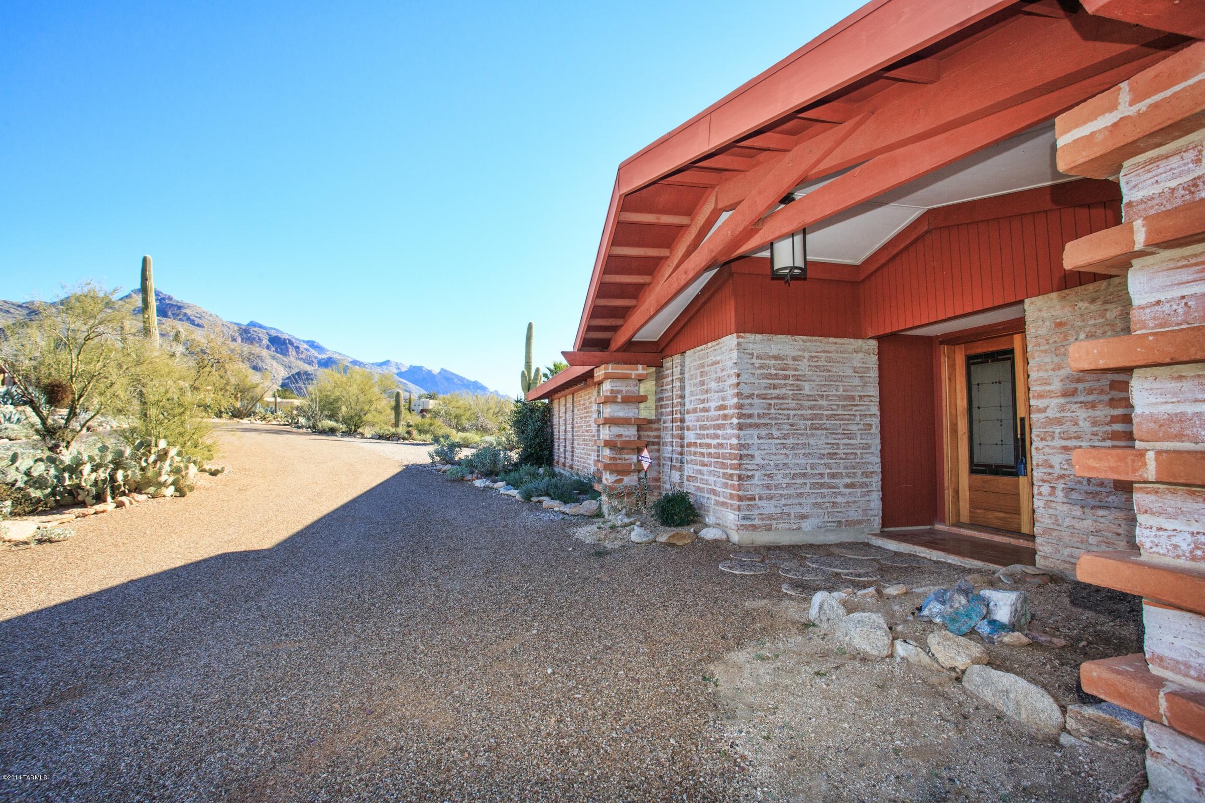 1332 E Big Rock Road