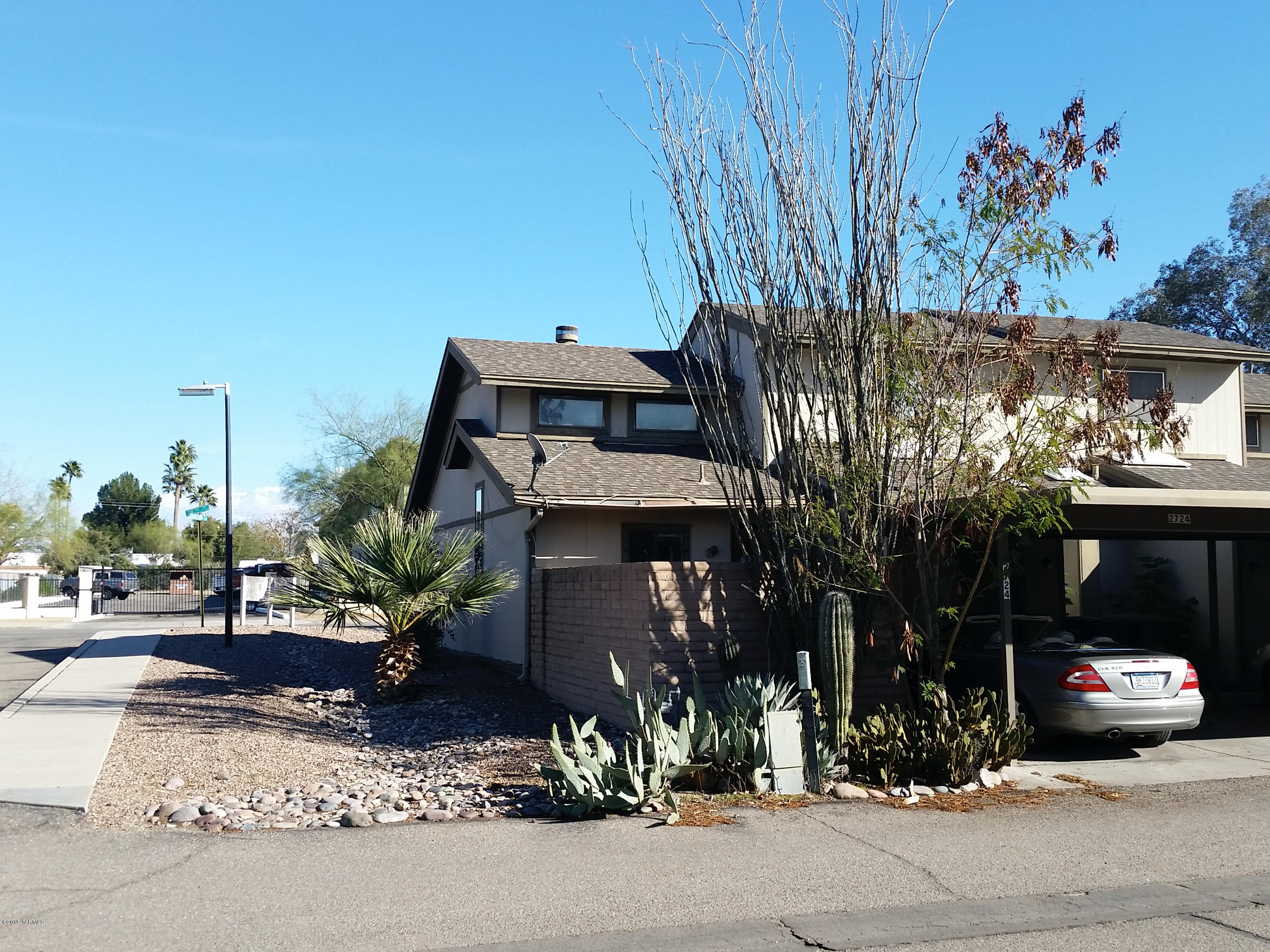 2724 N Malibu Drive