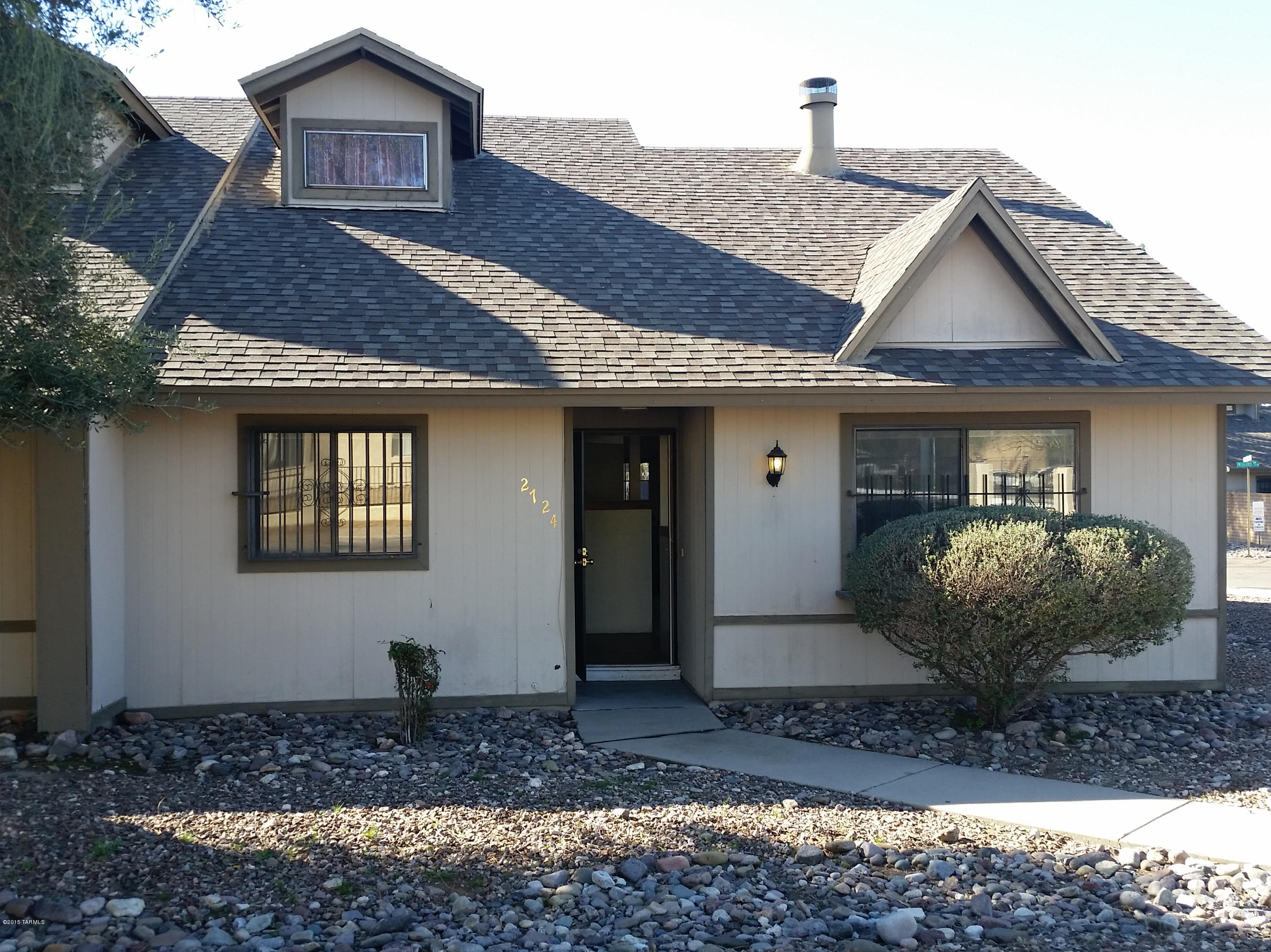 2724 N Malibu Drive