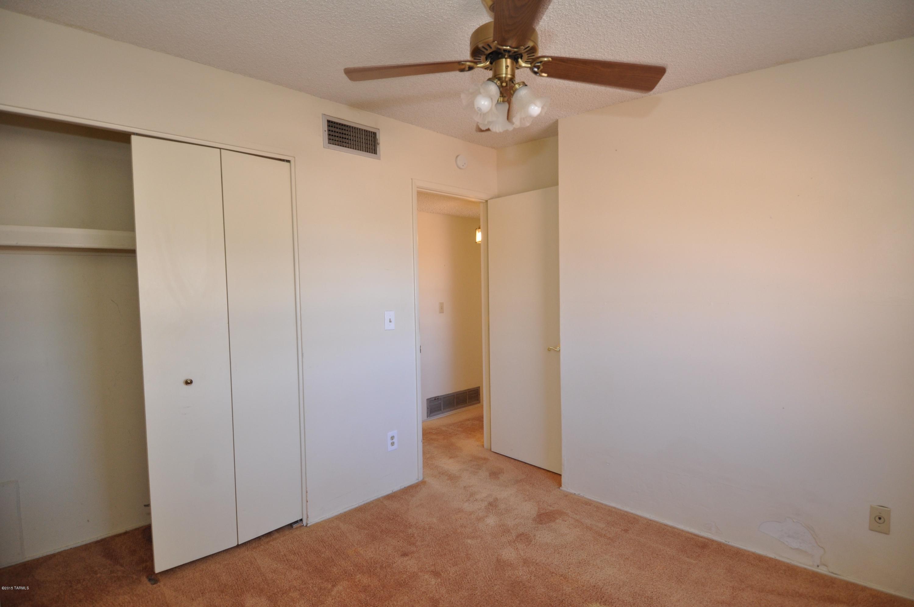 2011 S Faye Place
