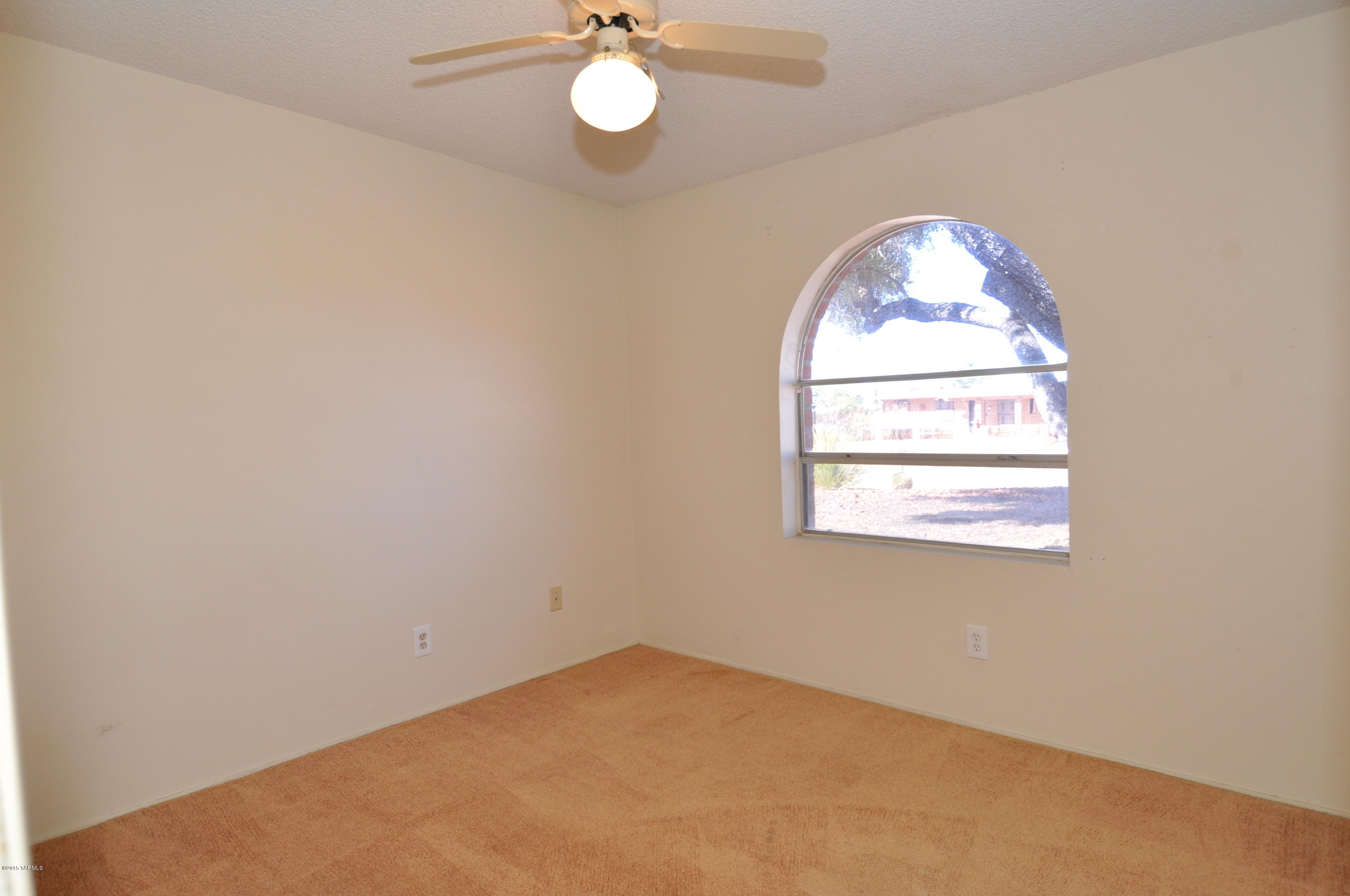2011 S Faye Place
