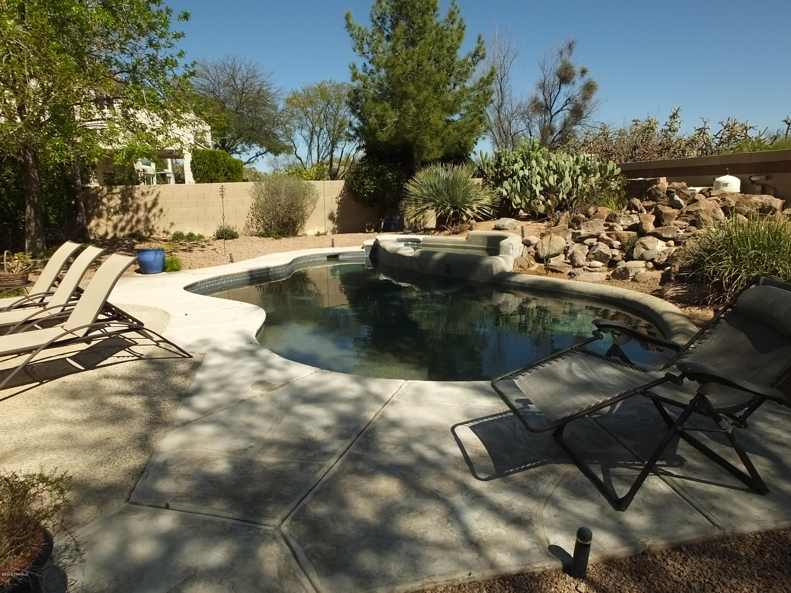 12604 N Pioneer Way