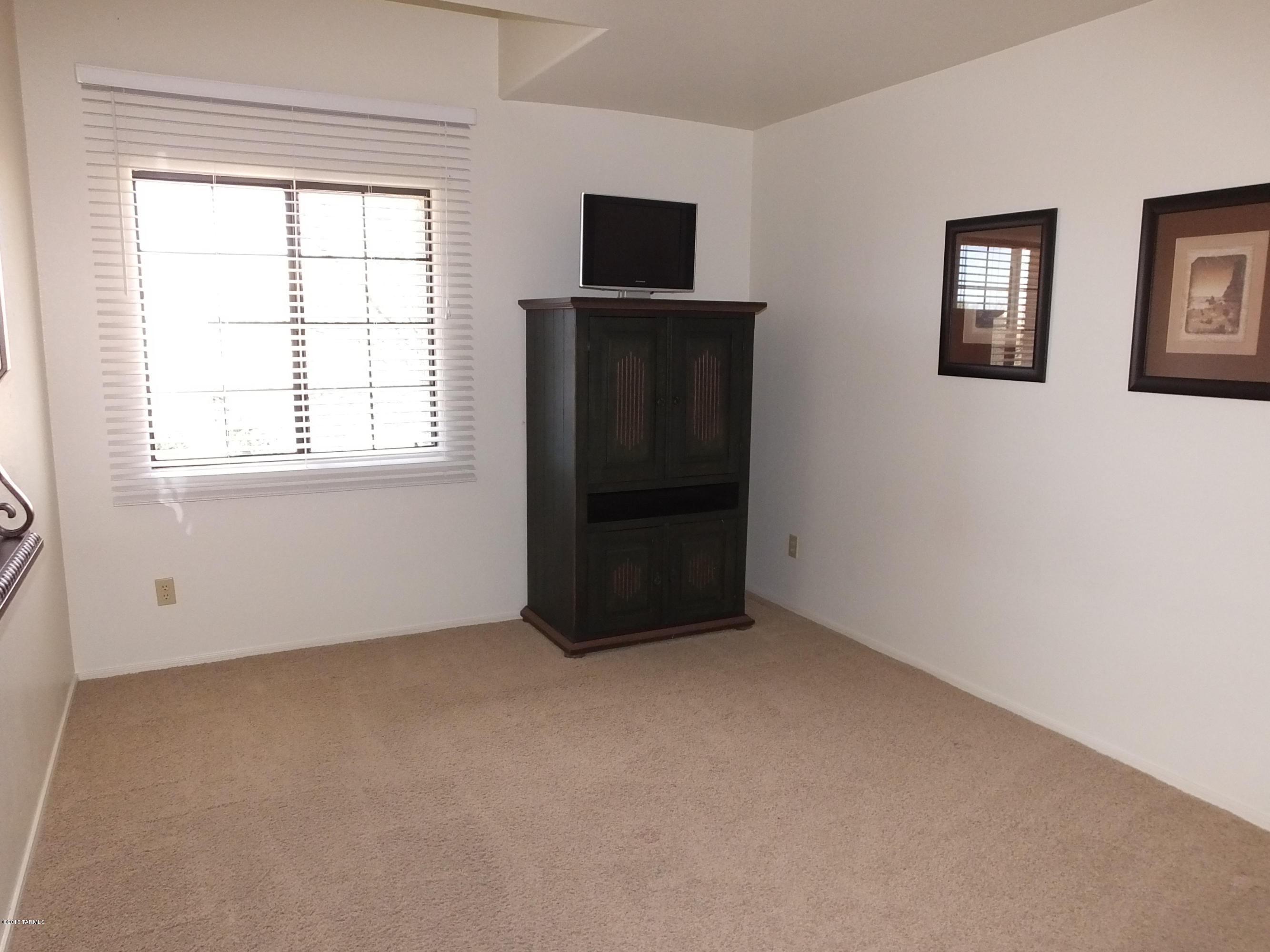 12604 N Pioneer Way