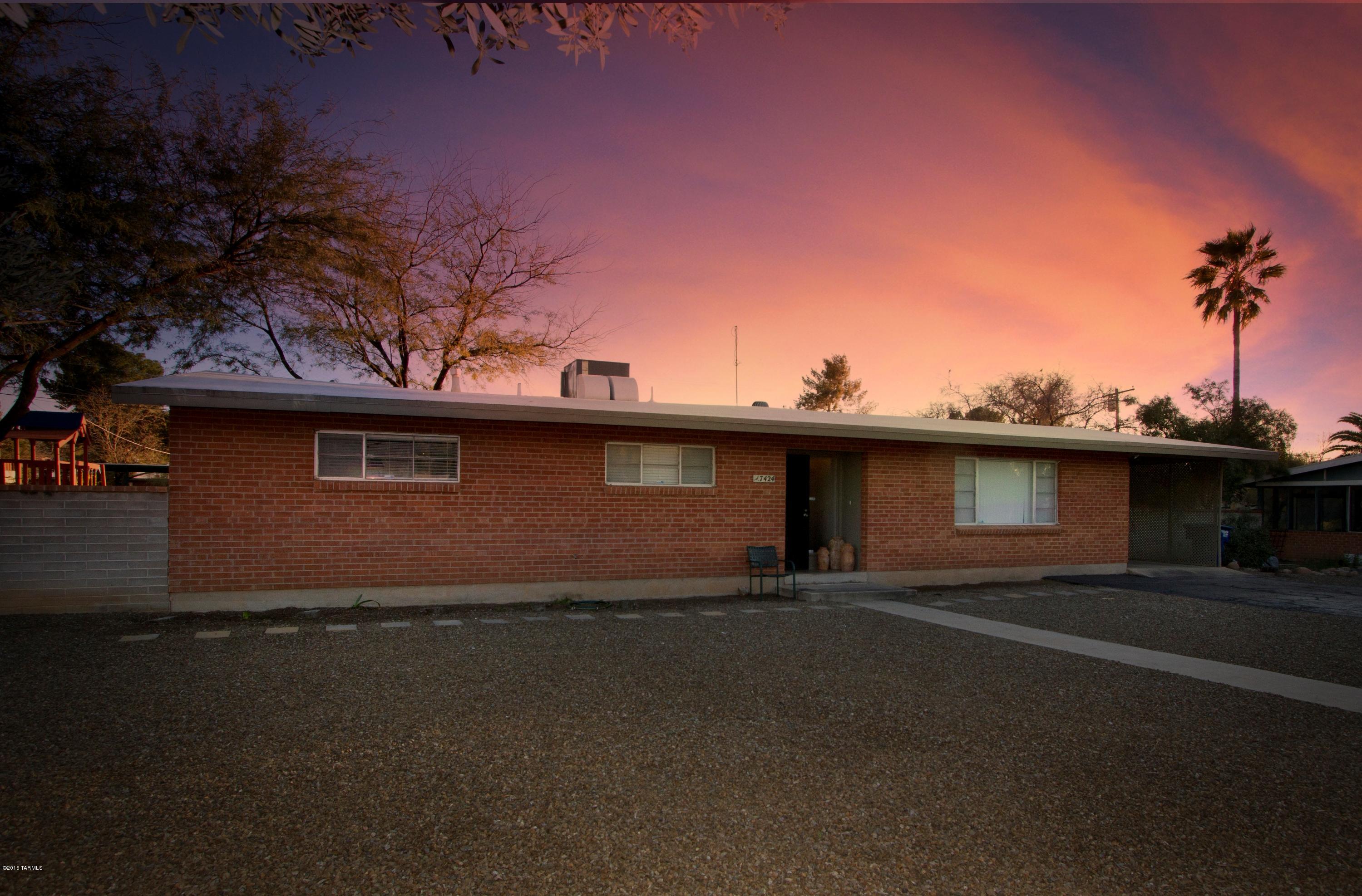 7424 E Calle Sinaloa