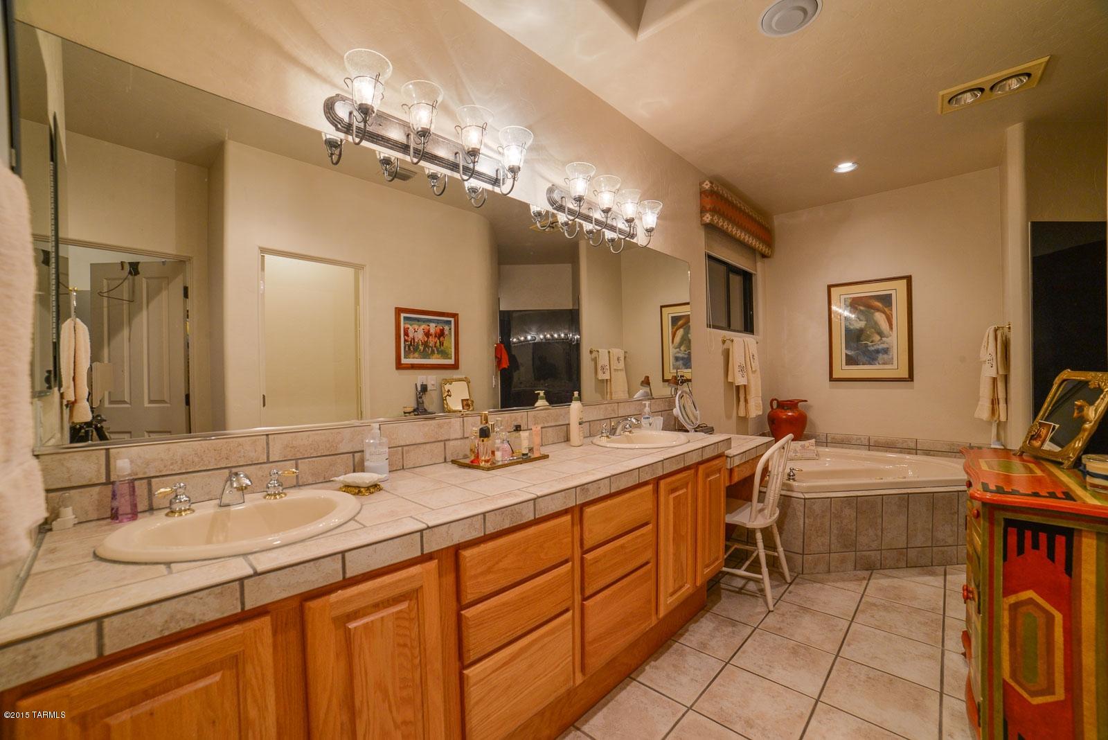 3660 N Mesquite Knoll Place