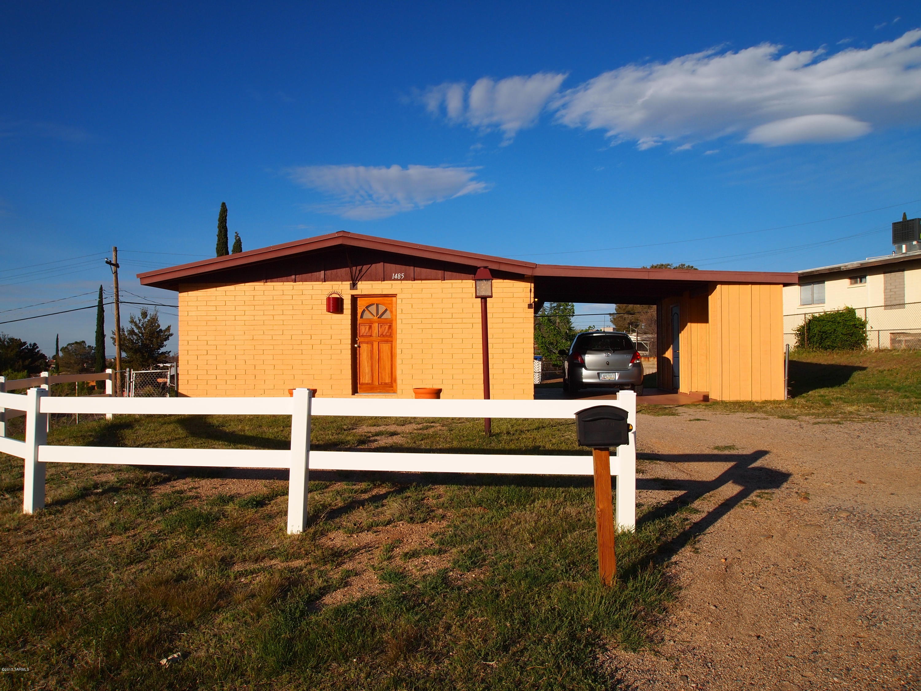 1485 N Calle Valencia