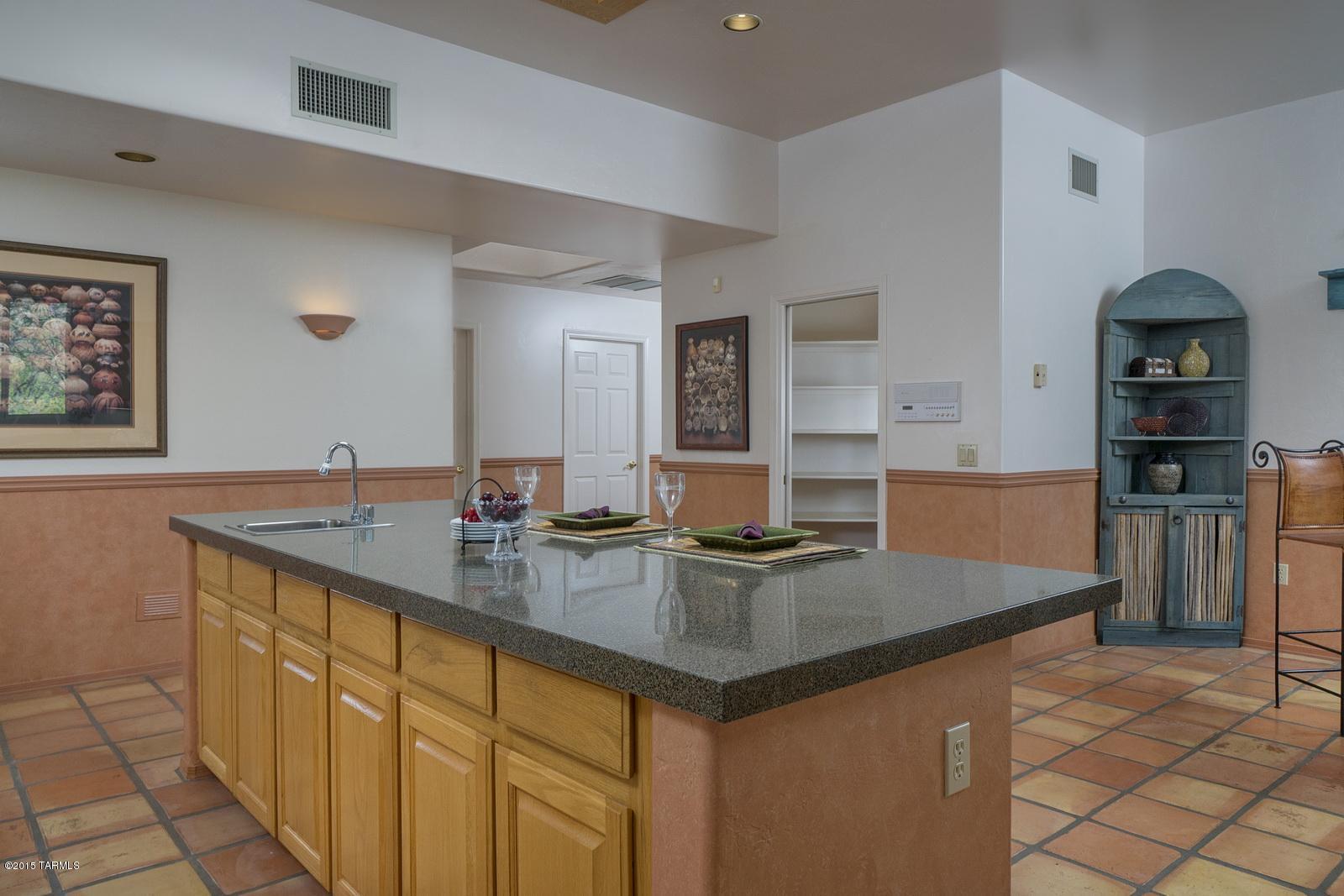 11621 E Calle Del Rincon