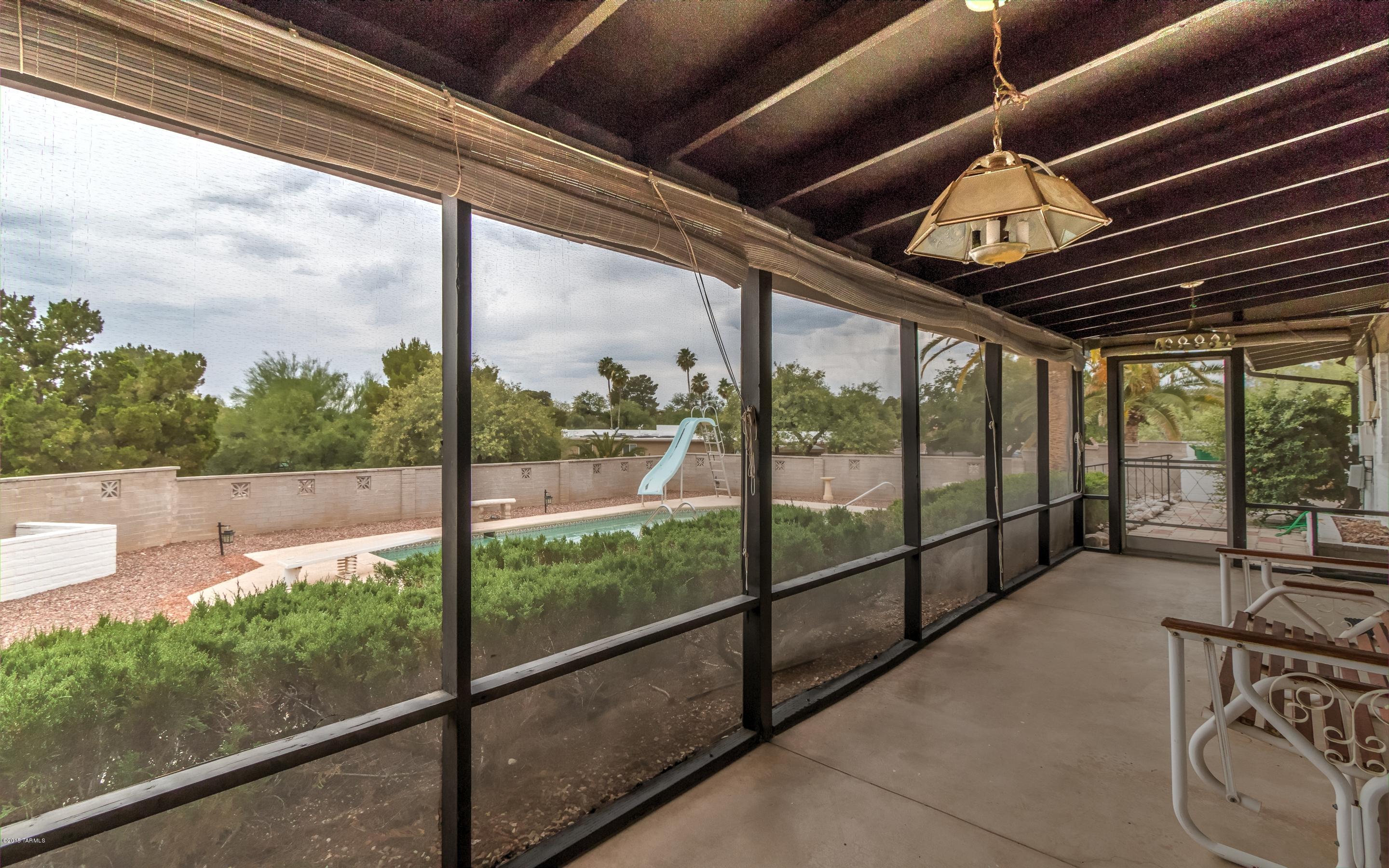 3451 N Calle Largo