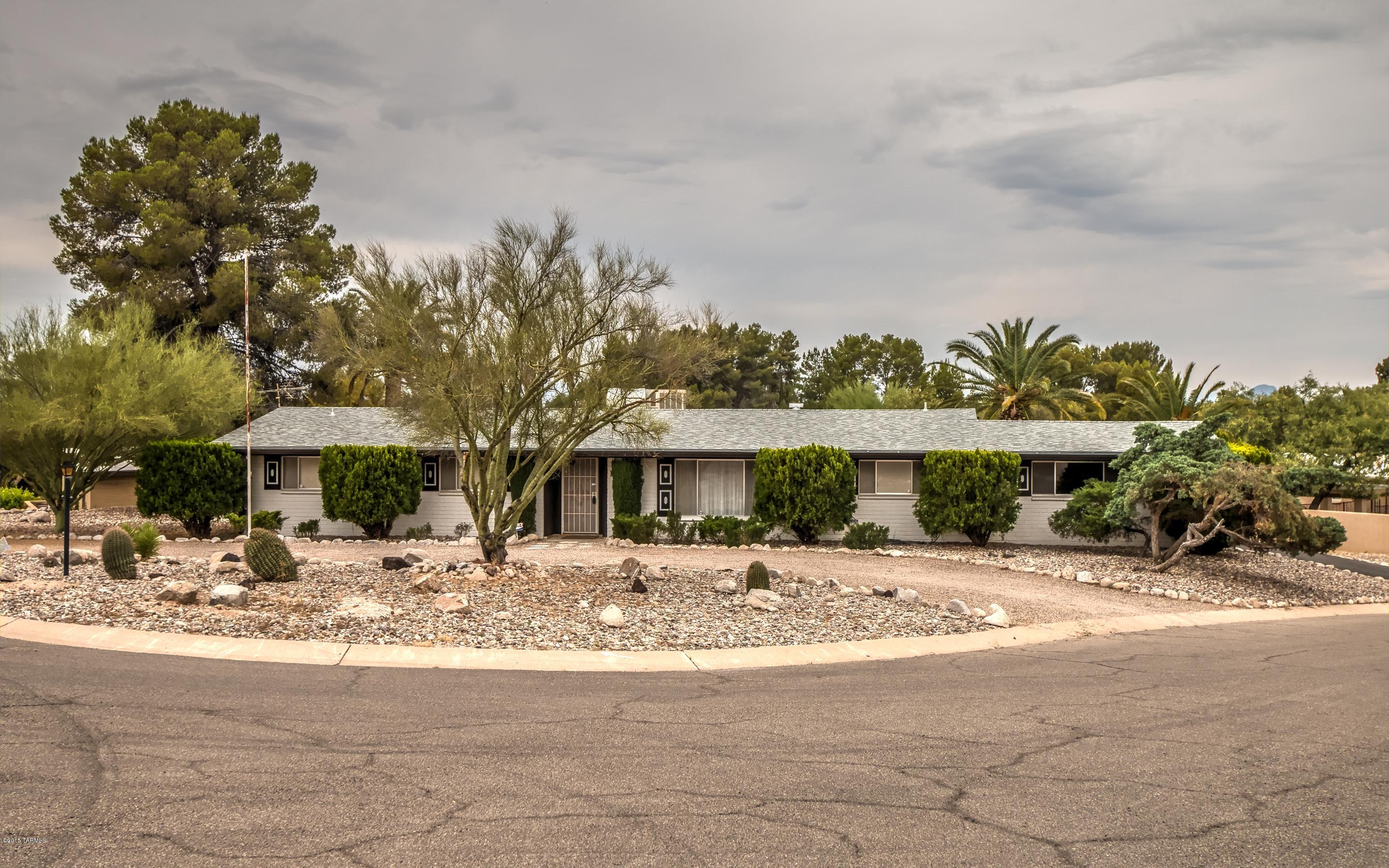 3451 N Calle Largo