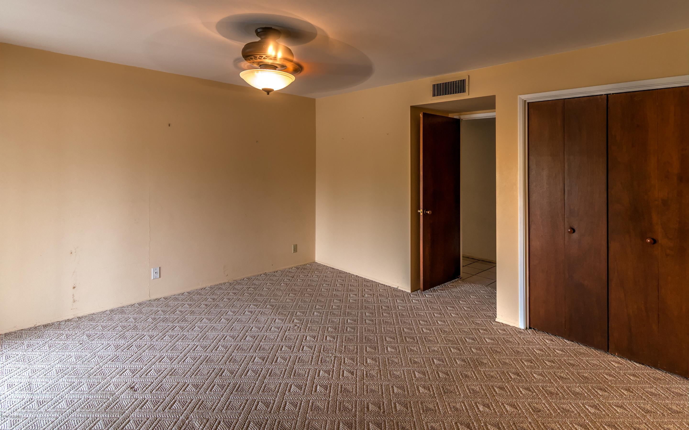 3451 N Calle Largo