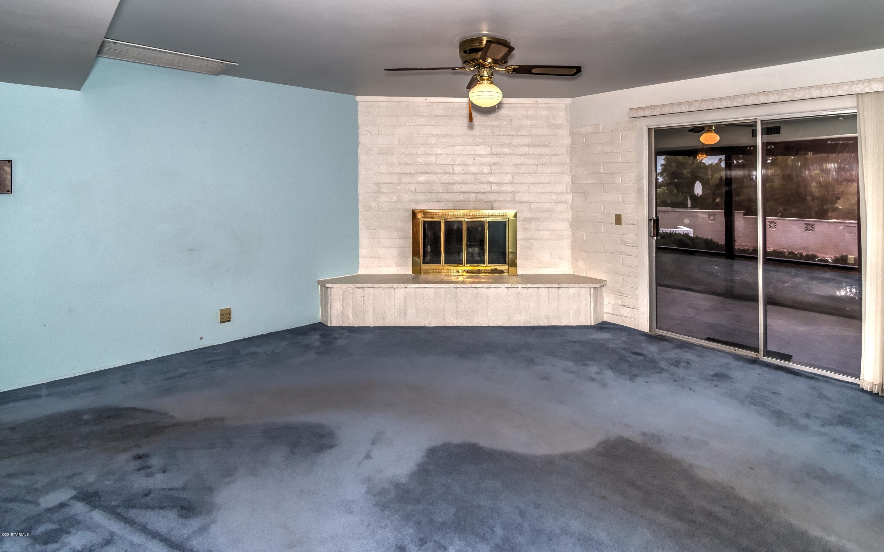3451 N Calle Largo
